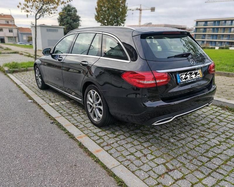 Usado Mercedes C220 Avantgarde 170 HP (125 kW) 2015 Sedan