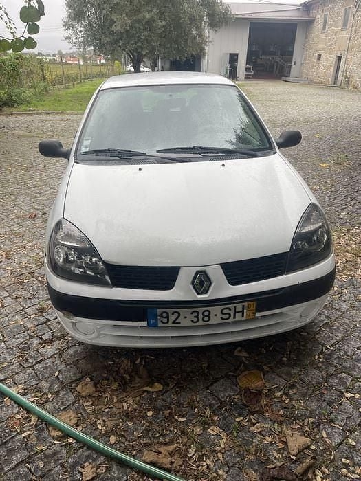 Usado 2001 Renault Clio II Sedan | € 1.150 (Bom preço) - Imagem 1/4