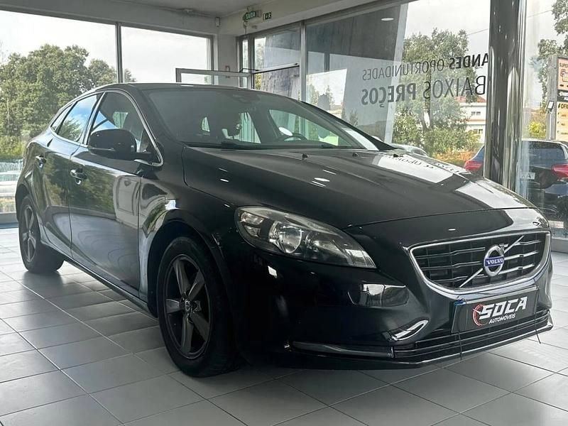 Usado Volvo V40 CC 115 HP (84 kW) 2013 Preto Carrinha
