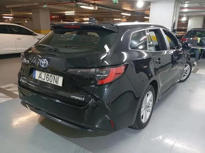Usado Toyota Corolla Comfort 122 HP (89 kW) 2021 Preto Carrinha