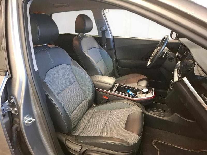 Usado Kia e-Niro 150 kW (204 HP) 2022 Cinzento SUV