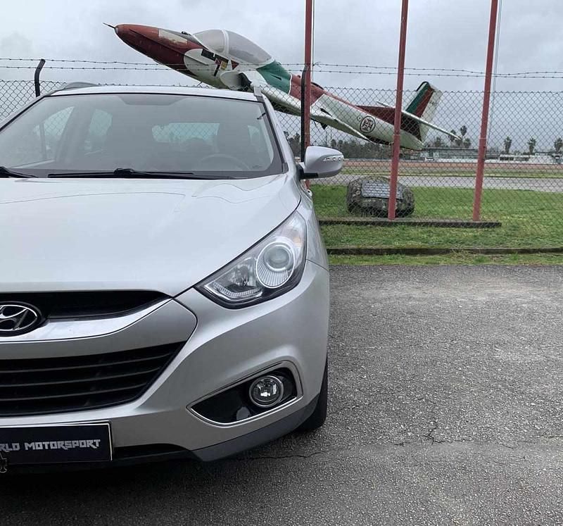 Usado Hyundai ix35 Comfort 115 HP (84 kW) 2011 Cinza SUV