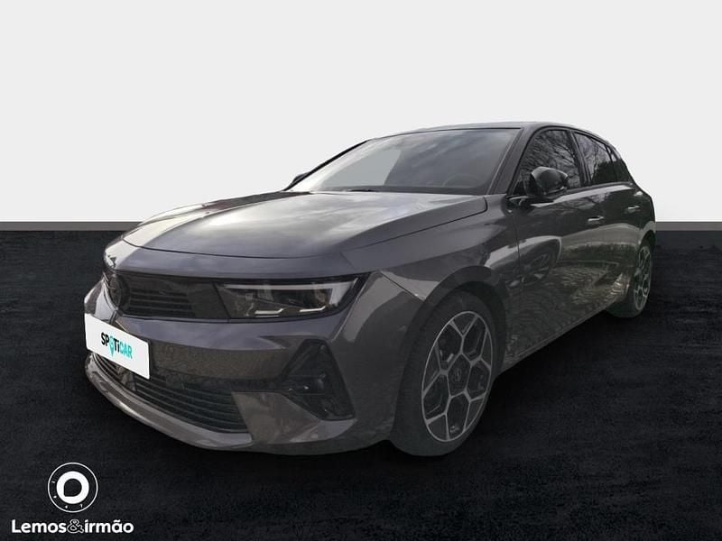 Usado Opel Astra 130 HP (95 kW) 2025 Cinzento