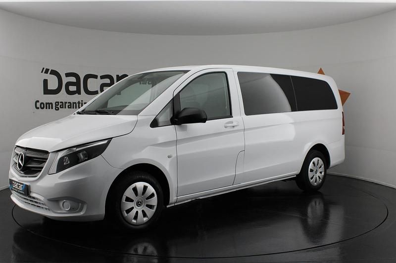 Usado Mercedes Vito 114 HP (83 kW) 2019 Branco Van
