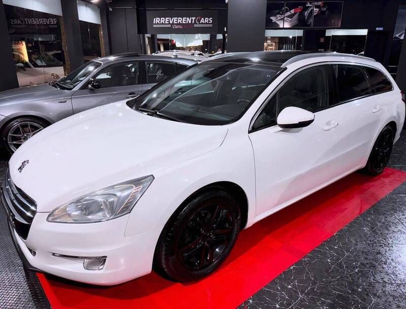 Branco Usado 2013 Peugeot 508 Active Carrinha | € 8.490 (Preço justo) - Imagem 1/4