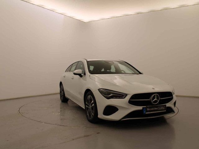Branco digital Usado 2024 Mercedes CLA180 Shooting Brake Carrinha | € 38.490 (Bom preço) - Imagem 1/4