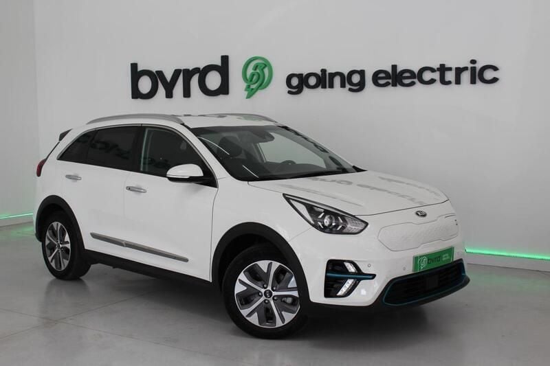 Branco Usado 2021 Kia e-Niro Active SUV | € 23.900 (Bom preço) - Imagem 1/4