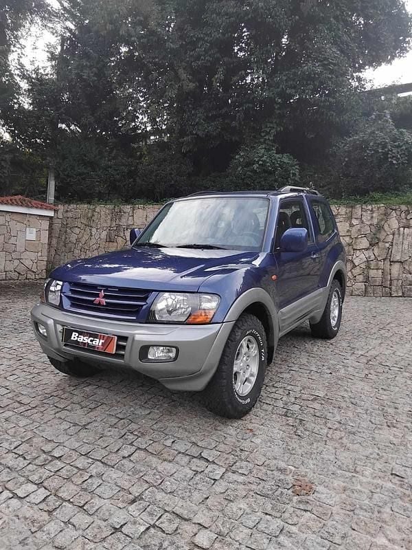 Azul Usado 2000 Mitsubishi Pajero SUV | € 17.850 (Preço justo) - Imagem 1/4