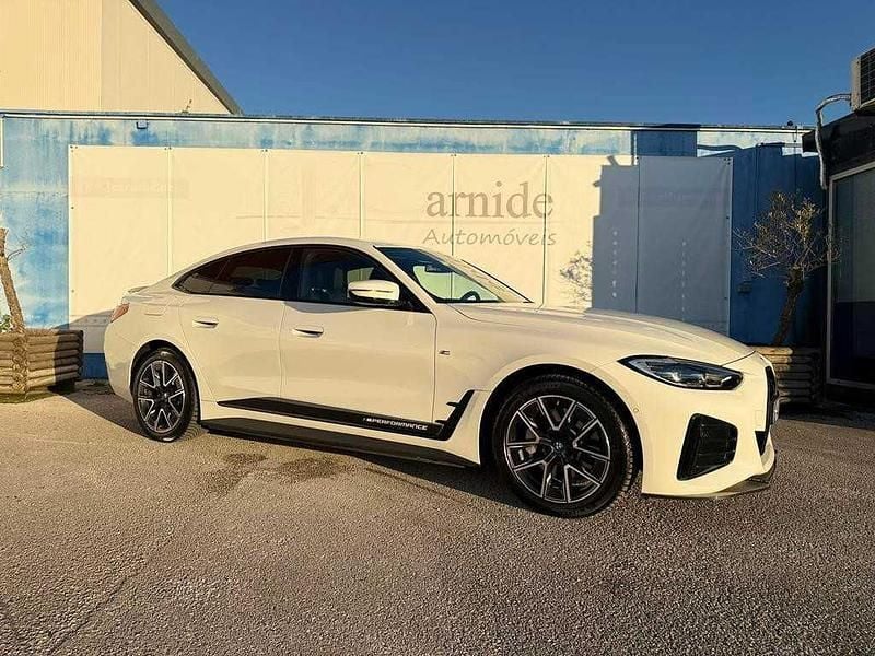 Branco Usado 2022 BMW i4 Sedan | € 45.490 (Preço elevado) - Imagem 1/4