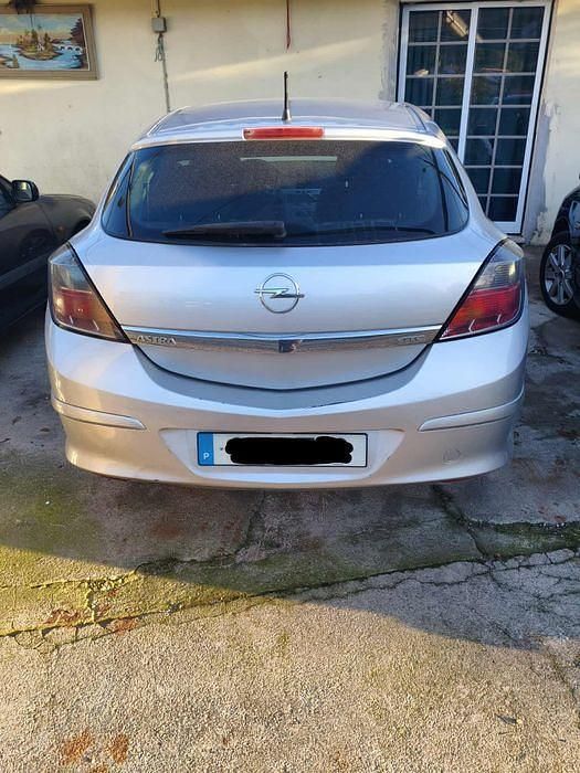 Usado Opel Astra GTC 120 HP (88 kW) 2006