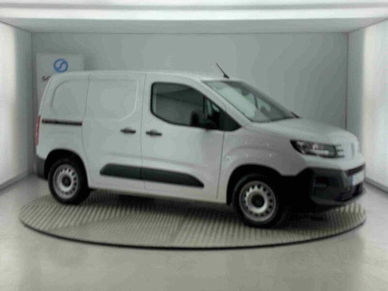 Branco Usado 2024 Peugeot Partner Monovolume | € 20.200 (Preço elevado) - Imagem 1/4