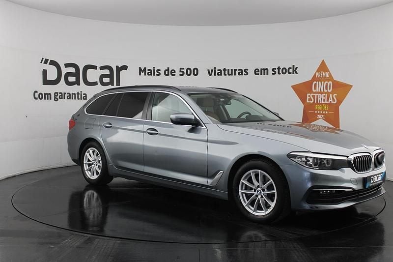Cinzento Usado 2019 BMW 520 Carrinha | € 27.899 (Super Preço) - Imagem 1/4