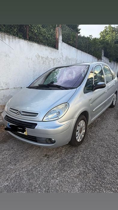 Usado 2005 Citroën Xsara Picasso Monovolume | € 2.900 - Imagem 1/4