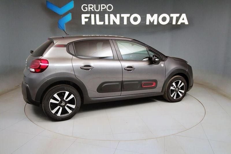 Cinza Usado 2022 Citroën C3 PureTech | € 12.590 - Imagem 1/4