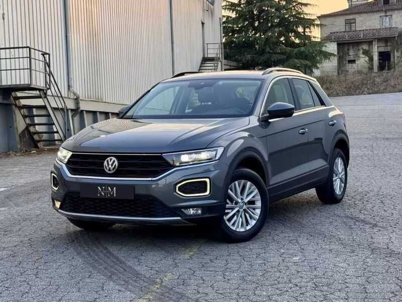 Cinza Usado 2019 VW T-Roc SUV | € 17.990 (Preço justo) - Imagem 1/4