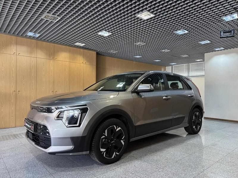 Usado Kia e-Niro 150 kW (204 HP) 2024 Cinzento SUV