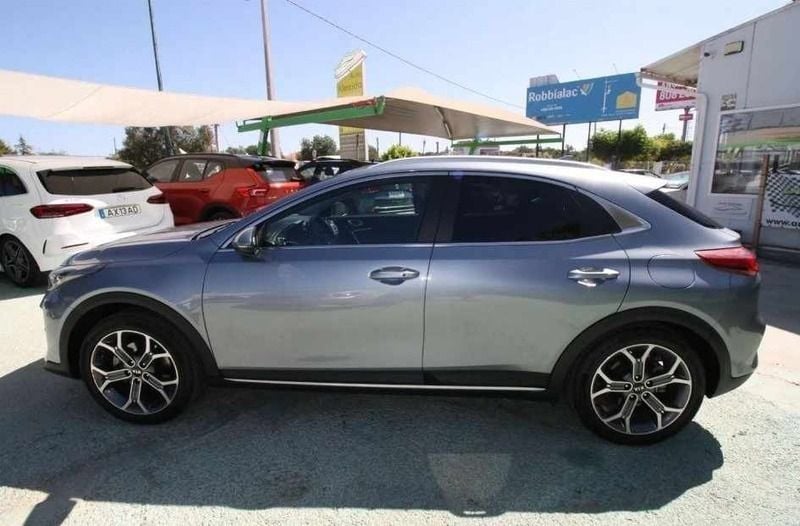 Cinzento Usado 2020 Kia XCeed SUV | € 19.500 (Super Preço) - Imagem 1/4