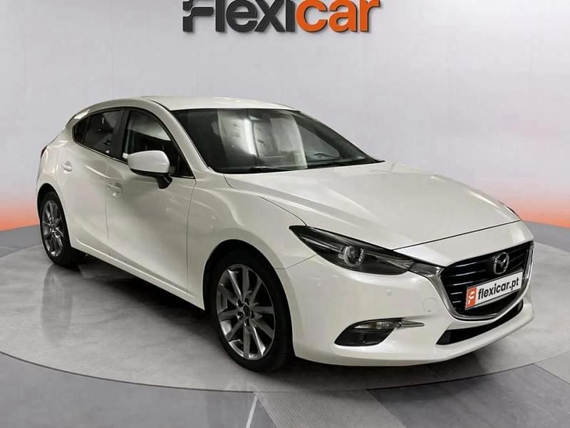Branco Usado 2017 Mazda 3 Sky Sedan | € 13.490 (Bom preço) - Imagem 1/4