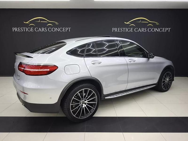 Usado Mercedes GLC250 AMG line 204 HP (150 kW) 2018 Cinza prata SUV