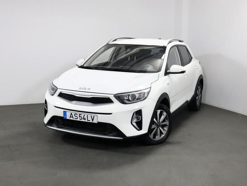 Branco Usado 2022 Kia Stonic SUV | € 15.190 (Preço justo) - Imagem 1/4