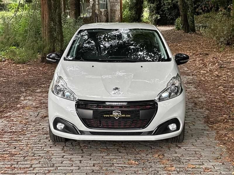 Usado Peugeot 208 GT-line 101 HP (74 kW) 2018 Branco Citadino