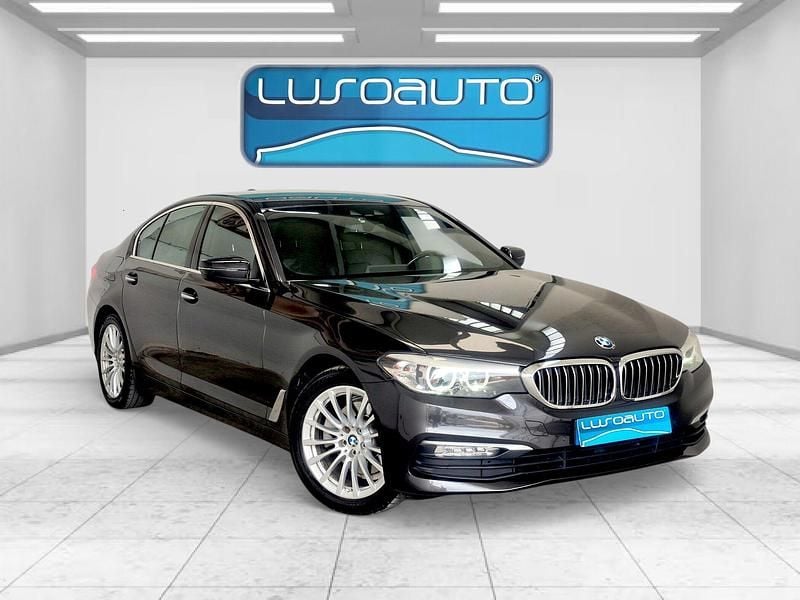 Usado BMW 520 Luxury Line 190 HP (139 kW) 2018 Cinza Sedan