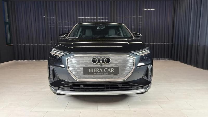 Preto Usado 2022 Audi Q4 e-tron SUV | € 35.990 (Preço justo) - Imagem 1/4