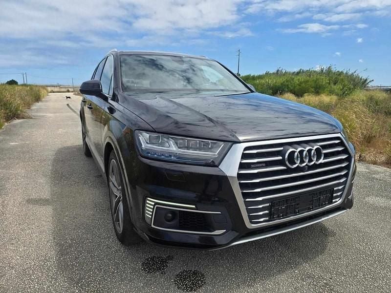 Usado Audi Q7 S-Line 374 HP (275 kW) 2017 Preto SUV