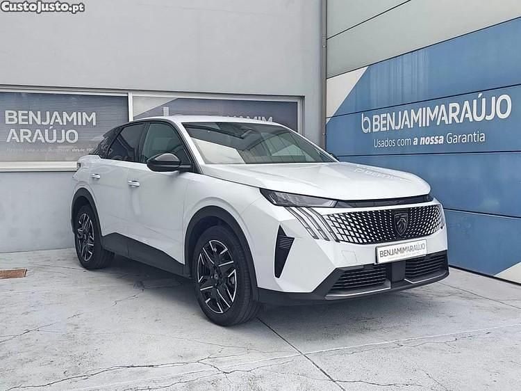 Branco Usado 2025 Peugeot 3008 Allure SUV | € 36.900 (Preço justo) - Imagem 1/1
