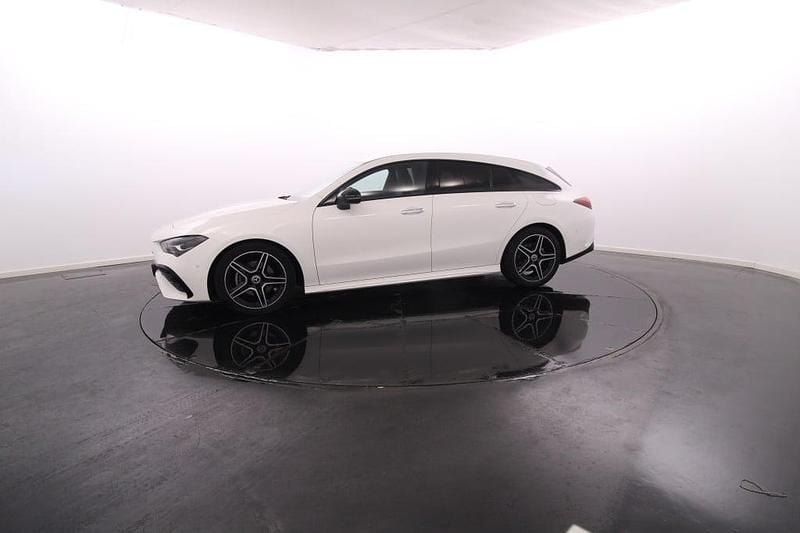 Branco Usado 2023 Mercedes CLA180 Shooting Brake AMG Carrinha | € 39.950 (Bom preço) - Imagem 1/4