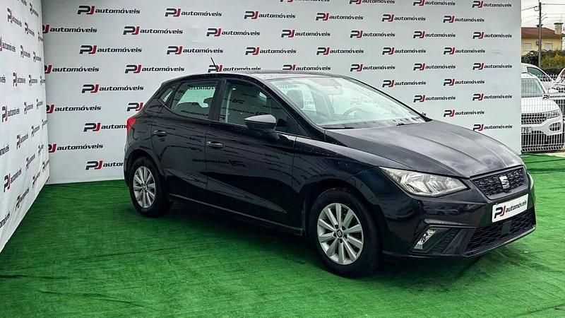 Usado Seat Ibiza Reference 75 HP (55 kW) 2017 Preto