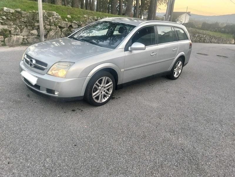 Usado 2004 Opel Vectra Sedan | € 2.300 (Preço justo) - Imagem 1/4