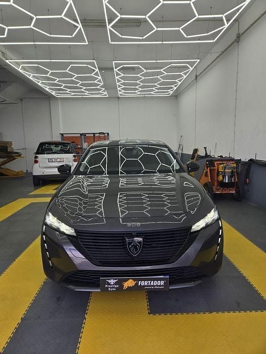 Usado 2022 Peugeot 308 Style Sedan | € 17.000 (Preço justo) - Imagem 1/4