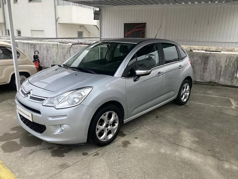 Usado Citroën C3 70 HP (51 kW) 2014 Cinza prata Citadino