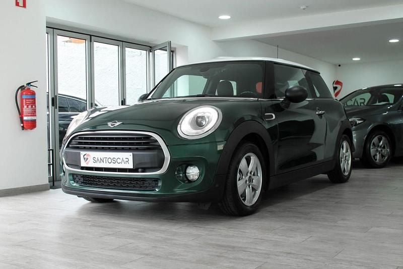 Usado Mini ONE 75 HP (55 kW) 2017 Verde Citadino