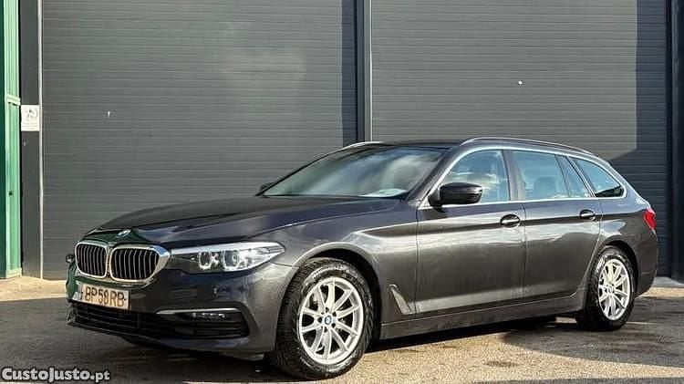 Usado BMW 518 150 HP (110 kW) 2019 Preto Sedan