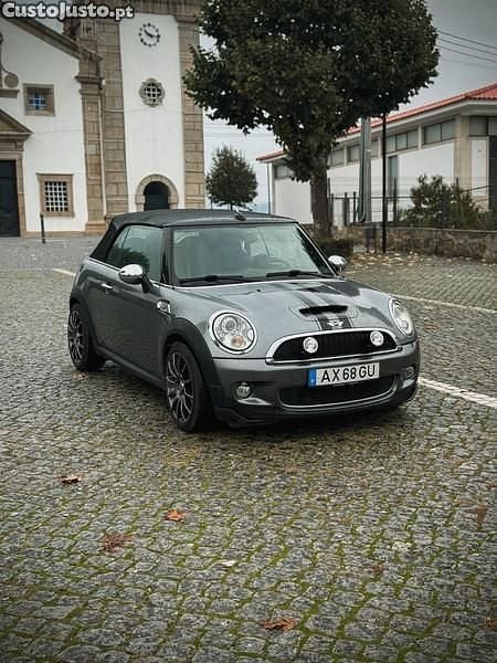 Cinza Usado 2009 Mini Cooper S Coupé Coupé | € 12.900 - Imagem 1/1