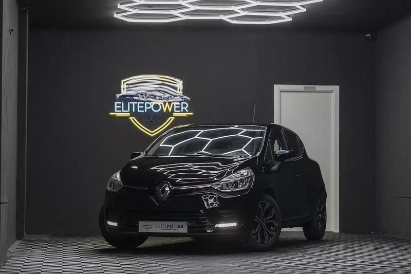 Usado Renault Clio IV 90 HP (66 kW) 2017 Preto