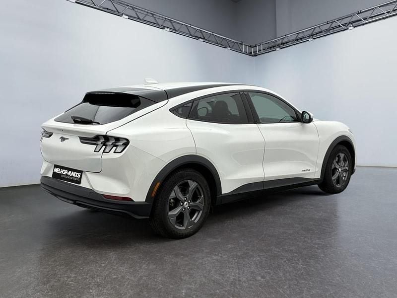 Usado Ford Mustang Mach-E Standard Range 197 kW (269 HP) 2023 Branco SUV