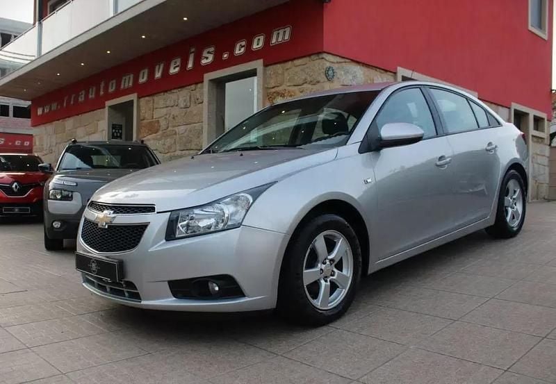 Cinza Usado 2010 Chevrolet Cruze LT Sedan | € 7.990 (Preço elevado) - Imagem 1/4