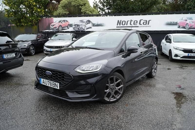 Cinzento Usado 2022 Ford Fiesta ST-Line Citadino | € 13.750 (Bom preço) - Imagem 1/4