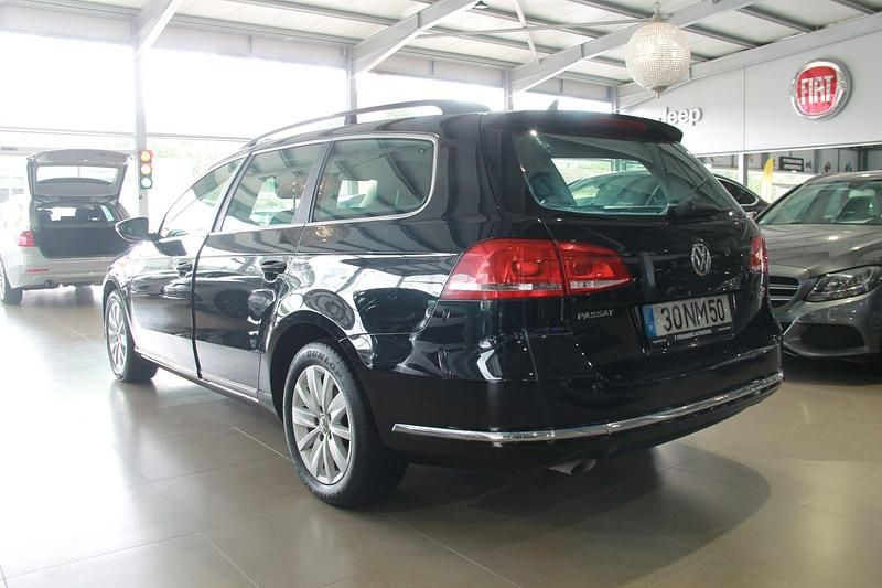 Usado VW Passat 105 HP (77 kW) 2013 Preto Carrinha
