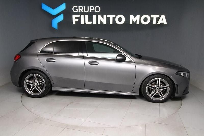 Cinza Usado 2019 Mercedes A200 AMG line Sedan | € 23.990 (Caro) - Imagem 1/4