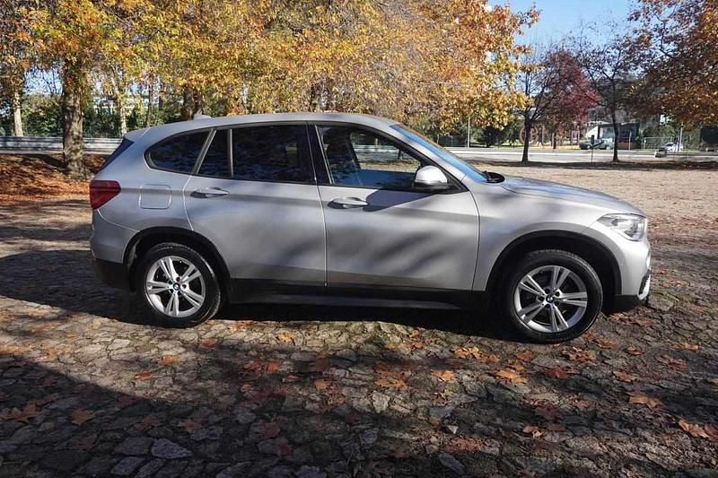 Usado BMW X1 116 HP (85 kW) 2017 Cinzento SUV
