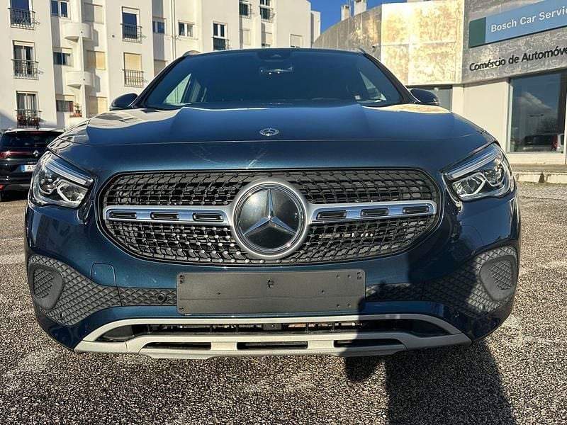 Usado Mercedes GLA250 Style 218 HP (160 kW) 2021 Azul SUV