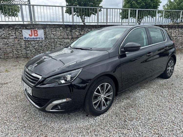Preto Usado 2014 Peugeot 308 Allure Citadino | € 12.450 (Preço justo) - Imagem 1/1
