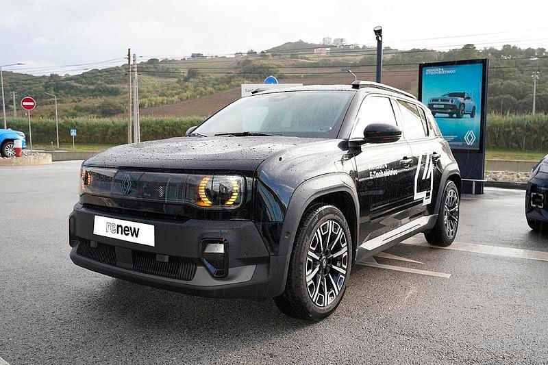 Preto Usado 2025 Renault 4 E-Tech Iconic SUV | € 37.800 - Imagem 1/4