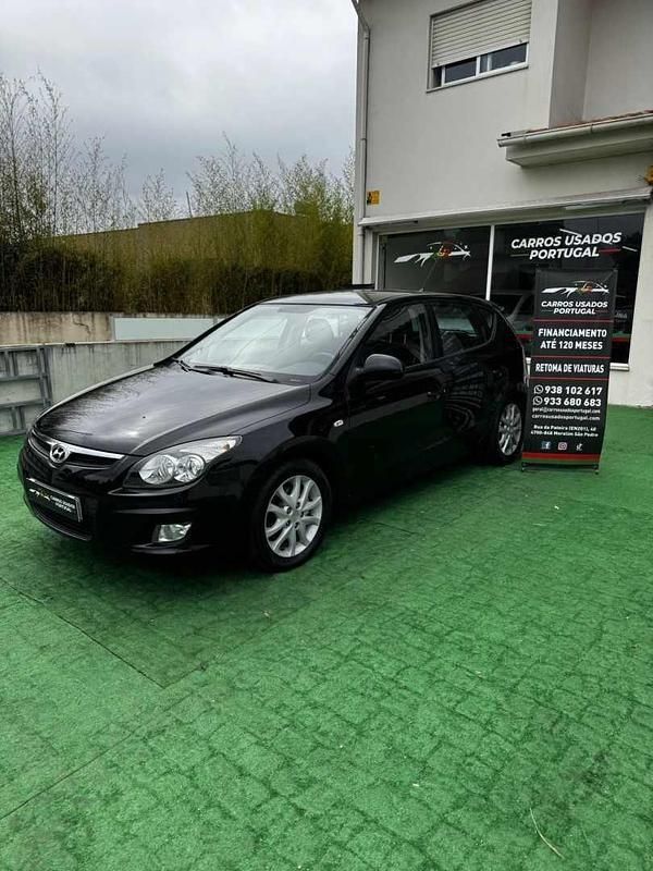 Preto Usado 2009 Hyundai i30 Comfort | € 6.990 (Preço elevado) - Imagem 1/4