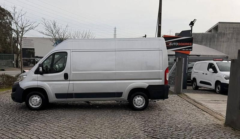 Usado Fiat Ducato 130 HP (95 kW) 2015 Cinzento Van