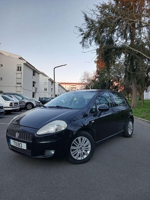Usado 2009 Fiat Grande Punto Citadino | € 3.450 (Preço justo) - Imagem 1/4